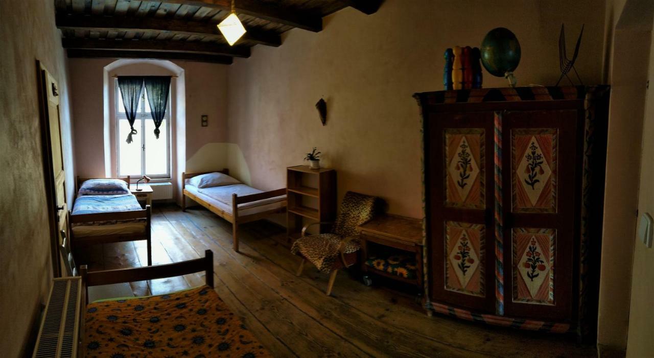 Lazy River Hostel Loket Dış mekan fotoğraf